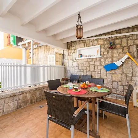Apartment Xarus 1 *