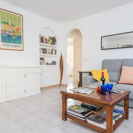 Xarus 1 Apartment